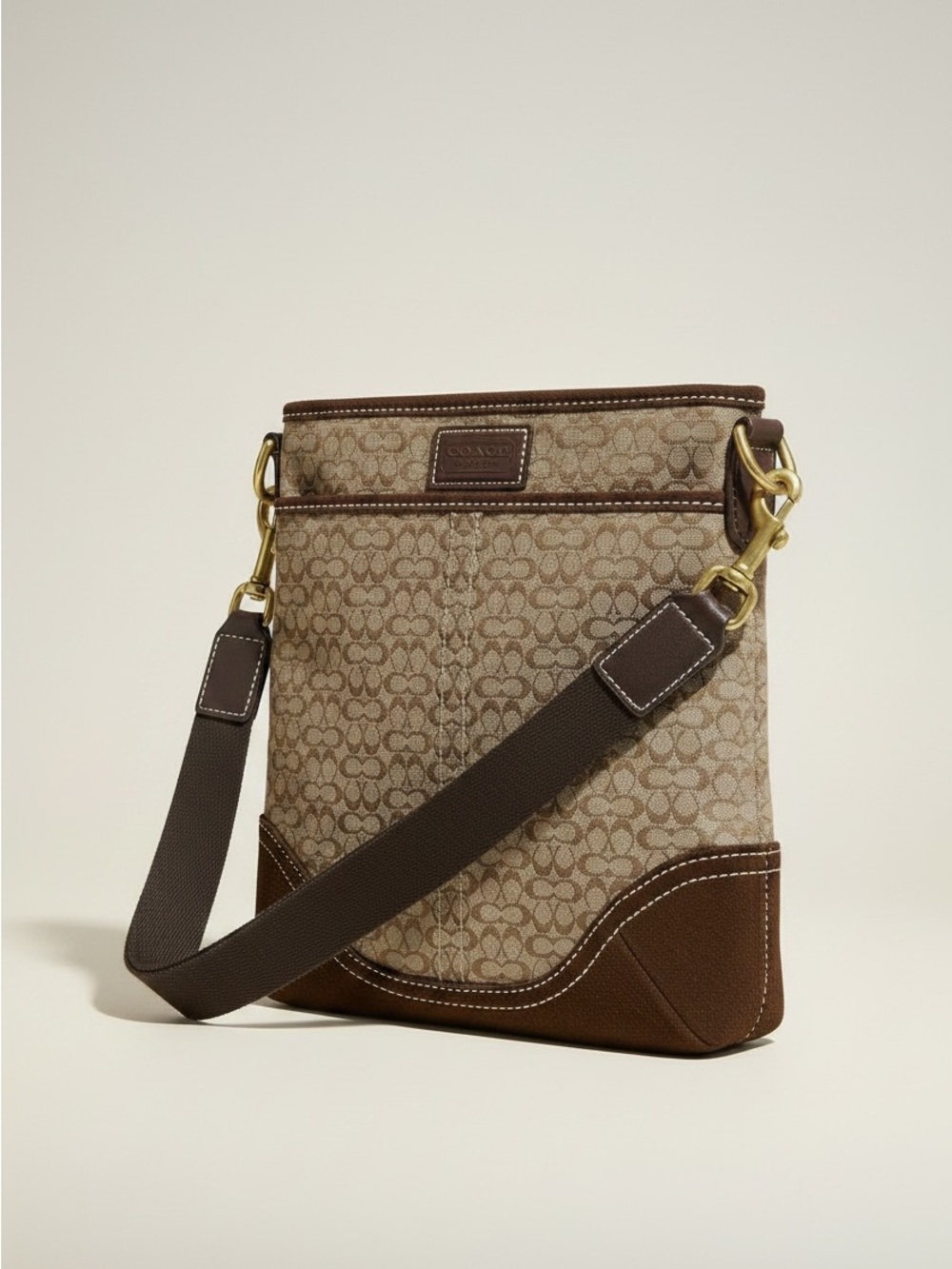 ✨ Coach Signature Swingpack Crossbody – Khaki/Brown Jacquard & Suede Trim